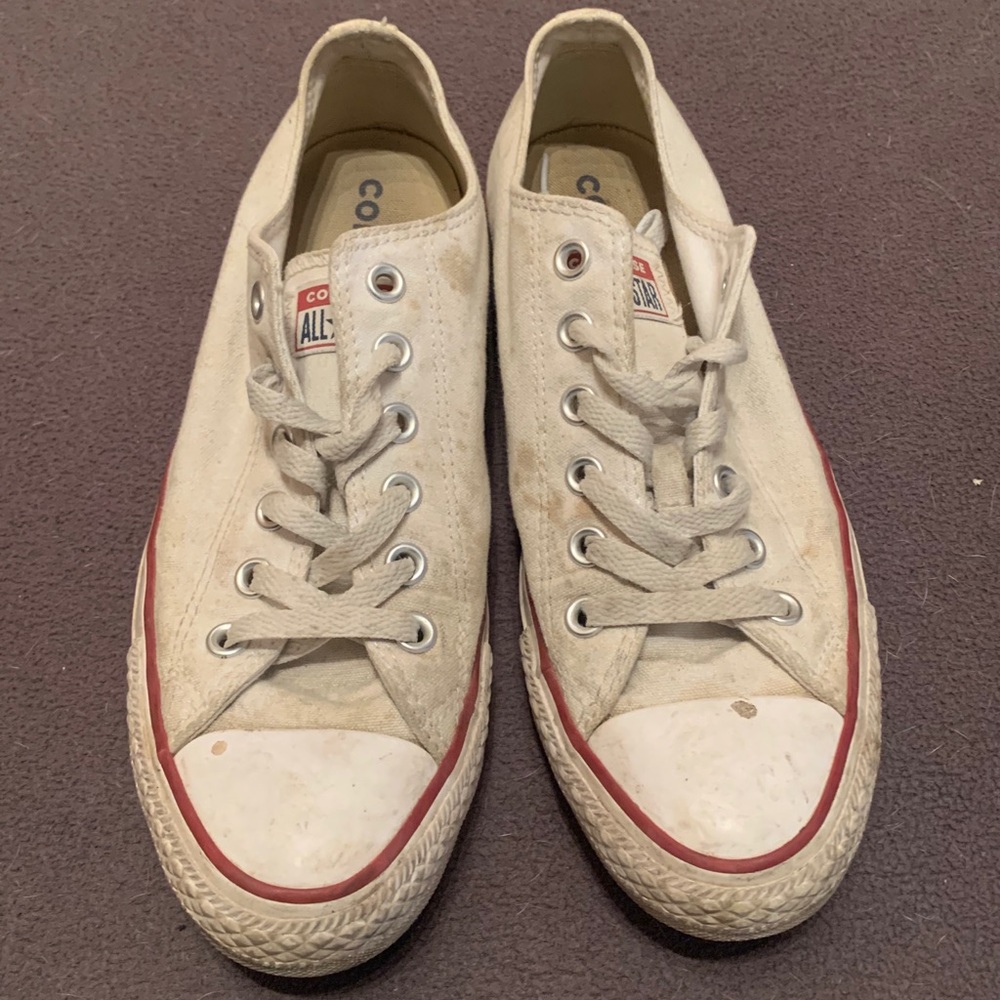WHITE CONVERSE ALL STARS LOW TOP